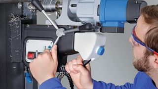 Leichter und handlicher sind die neuen Magnet-Kernbohrmaschinen von BDS. (Bild: BDS)