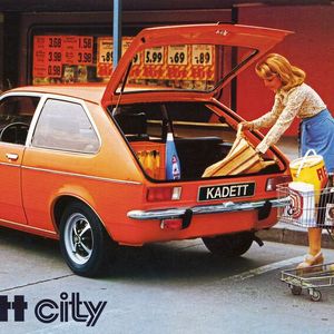 Der Kadett City war eine 3,89 Meter kurze dreitürige Schrägheckversion, die Opel von 1975 bis 1979 anbot.(Bild:  Opel Automobile GmbH)