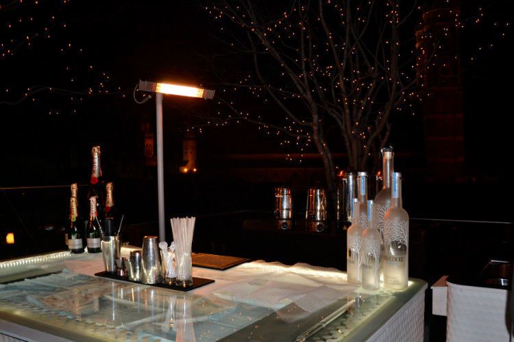 Gefeiert wurde im Wintergarten und auf der Terasse des Bayerischen Hofs mit Blick auf die Münchner Frauenkirche. (Foto: Mauritz)