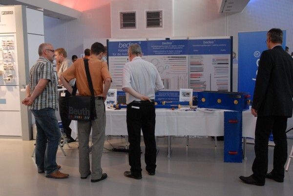  (Vogel Business Media)