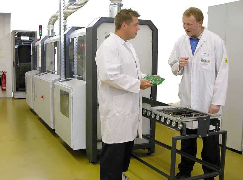 Lötmaschine-Bleifrei-1-klein_FOTO_00_20050601.jpg ()