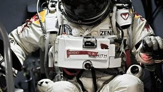 Konnten bei dem Stratosphärensprung die Sensoren des Raumanzugs noch einen Höhenunterschied von 80 cm messen, erkennen die von AMSYS zur SENSOR + Test 2013 vorgestellten Sensoren 15 cm Höhenunterschied (Bild: Red Bull Stratos)