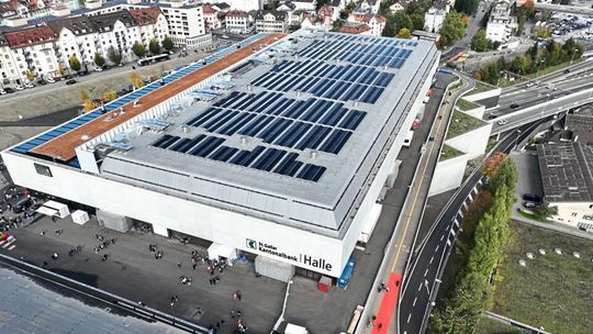 Die «preXcon» findet in der St. Galler Kantonalbank-Halle auf dem Gelände der Olma Messen St. Gallen statt.(Bild:  Loftmynd)