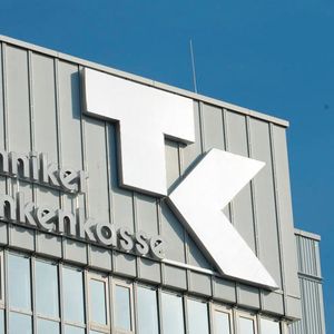 Die Techniker Krankenkasse machte nicht nur im Gesamtranking einen großen Sprung, auch den Sieg in der Kategorie Versicherungen und Krankenkassen sicherte sich das Unternehmen.