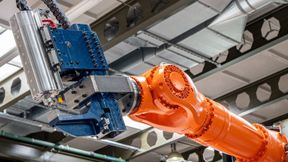 The robot-guided friction stir welding gun "Steppwelder" in use on a conventional 6-axis industrial robot. (Image:Image: Dominik Walz, MPA, University of Stuttgart)