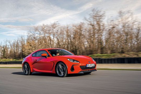 Mit dem BRZ hat Subaru wieder einen echten Sportwagen im Programm. Allerdings kommen nur 300 Exemplare nach Deutschland. Mit dem BRZ hat Subaru wieder einen echten Sportwagen im Programm. Allerdings kommen nur 300 Exemplare nach Deutschland.