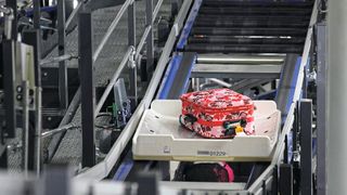 Flughäfen sind sensible Bereiche mit hohen Sicherheitsstandards, daher sind auch die Anforderungen an Kabel und Leitungen hoch. (Bild: Beumer)