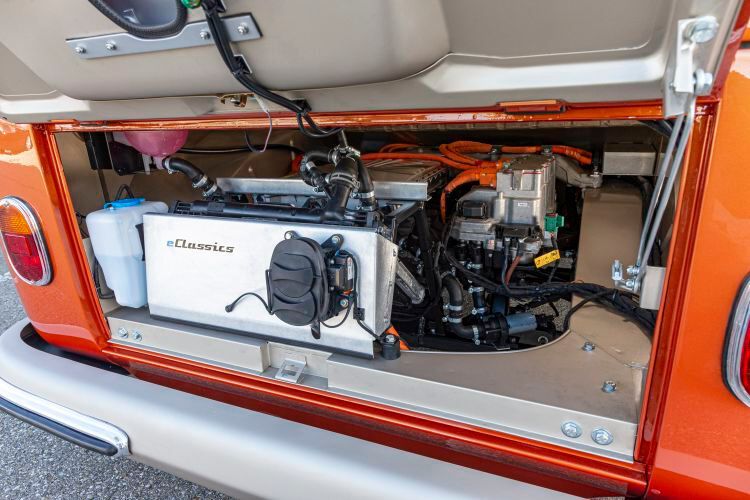 Der Antrieb des E-Bulli basiert auf Serienkomponenten, die VW in aktuellen Modellen verbaut. (Bild: VWN)