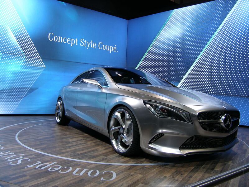 Mercedes hatte als Premium-Autobauer ebenfalls einige Neuheiten mitgebracht, darunter das Concept Style Coupé auf Basis der neuen A-Klasse ... (Andreas Grimm)
