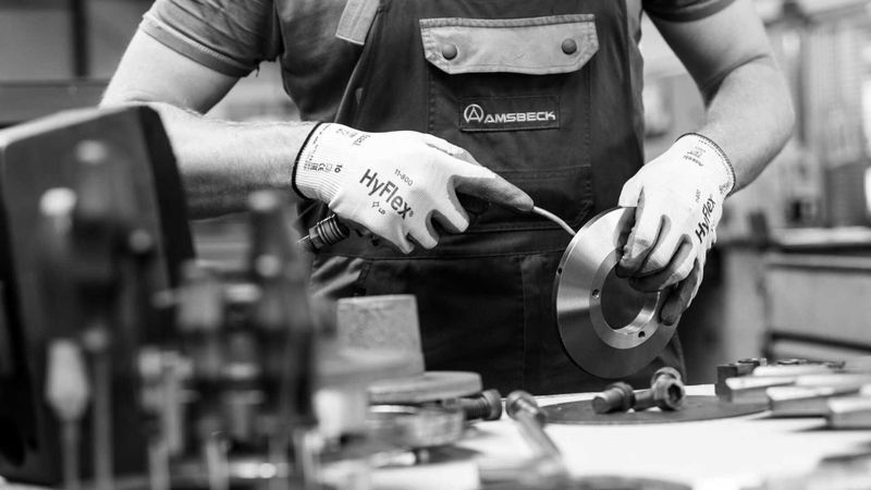 Montage: Fliehkraftkupplungen sollten stets genau auf die Maschine ausgelegt werden.(Bild:  Amsbeck Maschinentechnik)