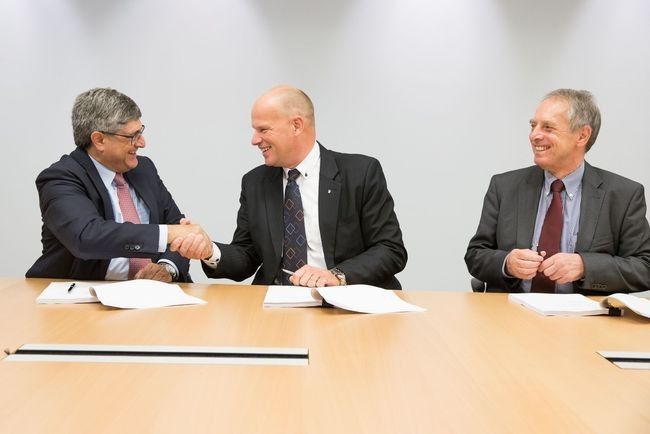From left: Martin Bachmann (Wintershall), Arne Sigve Nylund (Statoil), Bernd Schrimpf, (Wintershall Norge) (Picture: Wintershall)