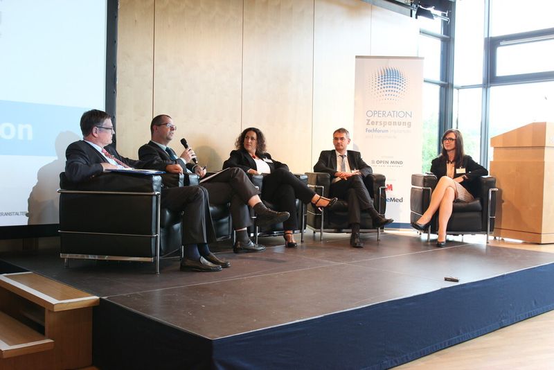 Podiumsdiskussion über den Entwurf der EU-Medizinprodukteverordnung. (Bild: Castagna)