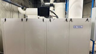 Turbokompressoren von Continental Industrie werden für den Klärbetrieb bei Bedarf auch gleich fertig eingehaust. (Bild: Continental Industrie)