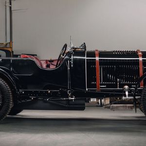 Mit dem Bentley Blower ist Tim Birkin in den späten 1920er Jahren in Le Mans angetreten. (Bild:  Bentley Motors)