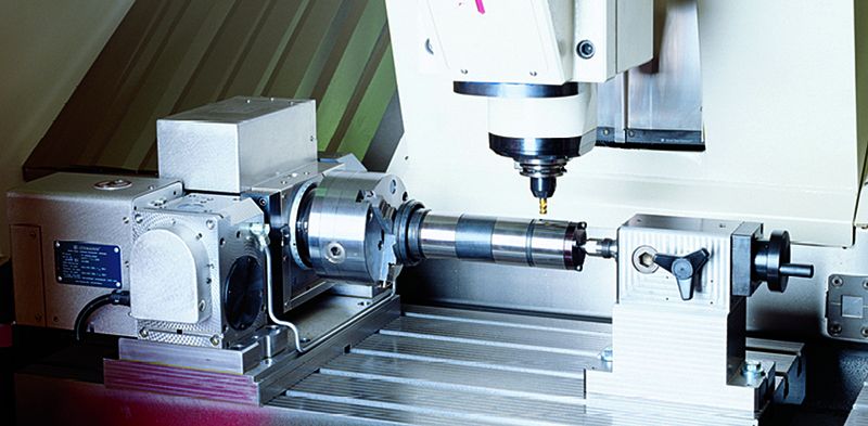 Bild 3: Bearbeiten von Wellen und Rohren. Bilder: Hedelius (Archiv: Vogel Business Media)