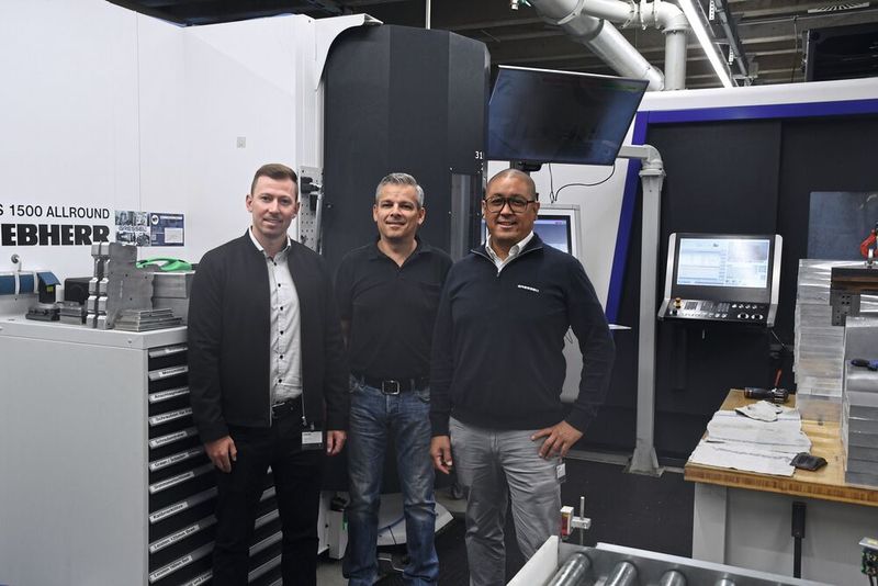 One of the strengths in the implementation of the projects was the early, far-reaching planning, in which Stefan Rothmeier, sales representative at Schunk, Georg Kauschinger, Head of CNC milling horizontal, and Sokha Hem, Sales Technician AT & DE South at Gressel, (from left) were involved. (Image:Gressel)