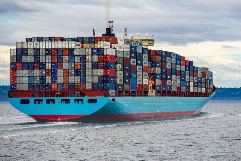 Preislich bewegen sich 40-Fuß-Standard-Container aus Asien auf ihrem Weg in die Nordseehäfen inzwischen wieder – je nach Relation – auf unter 1.200 Dollar.