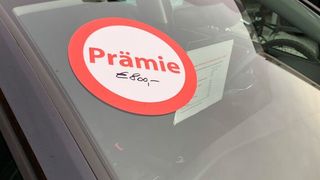 Den Kauf von Dieseln und Benziner will der Staat über die Mehrwertsteuersenkung ankurbeln. (Seyerlein/»kfz-betrieb«)