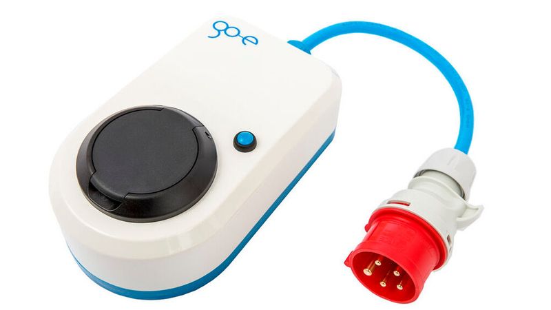 Das rund 30 Zentimeter lange Adapterkabel ist wechselbar. (Bild: Go-e GmbH)