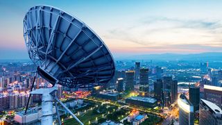 Vor allem angesichts der diesjährigen Corona-Pandemie steigt in modernen Gesellschaften die Abhängigkeit von modernen Anwendungen, Clouds und neuen Endgeräten. (Bild: © gui yong nian - stock.adobe.com)