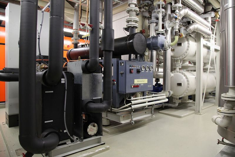 Allerdings hat man die alte Anlage um neue Technik ergänzt. Auf dem Bild ist zweifelsfrei erkennbar, was alt und was neu ist.  (Bild: Comback)