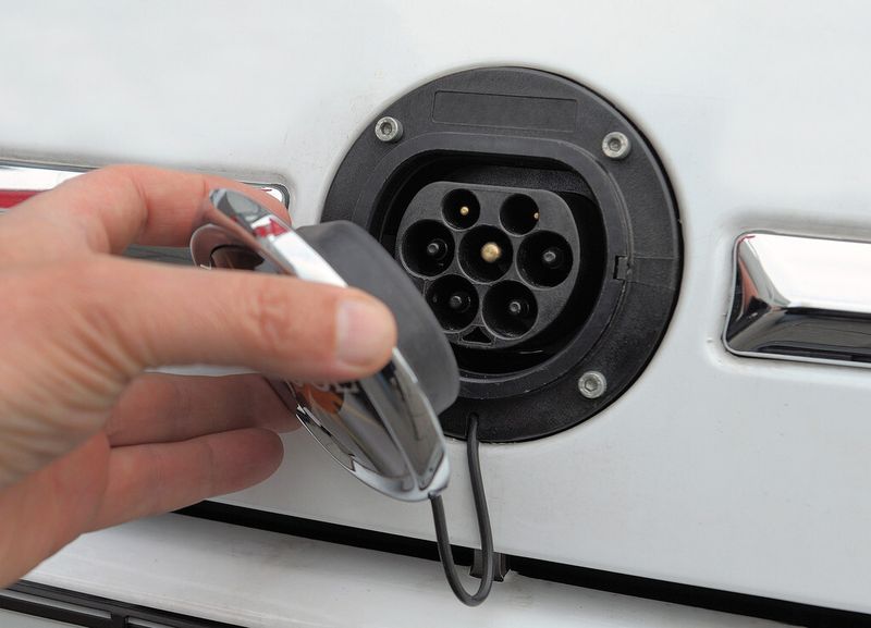 Steckdose (Bild: Linde)