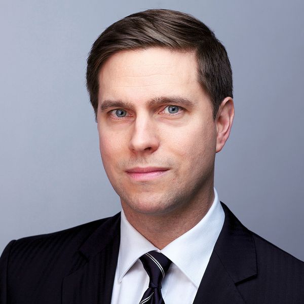Dr. Jens Nusser (LL.M.) ist Rechtsanwalt und Partner der Sozietät HFK Rechtsanwälte LLP. Seine Schwerpunkte sind Produktrecht, Umweltrecht, öffentliches Baurecht sowie Green Building/nachhaltiges Bauen. (Bild: HFK)
