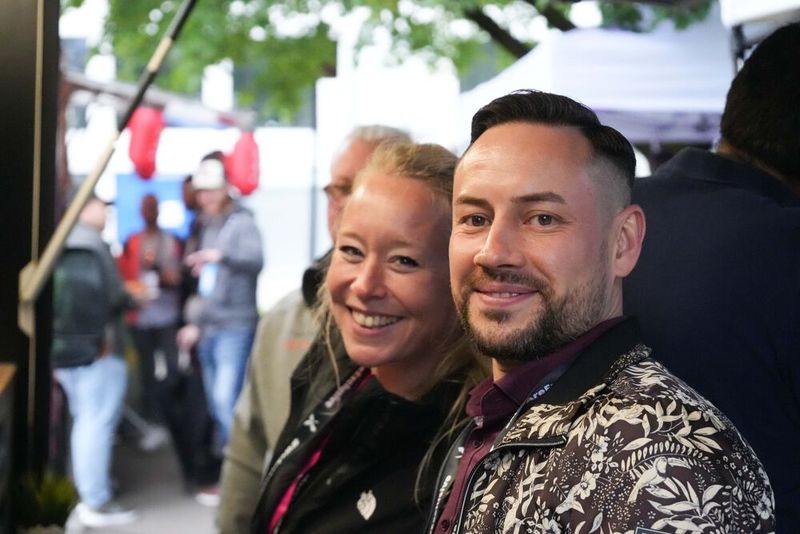 Bestens gelaunt: Christine Röder und Eduard Lerich von Exclusive Networks (Bild: Exclusive Networks)