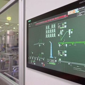 Kontrolle über den gesamten Prozess mit dem Azo-Produktionsleitsystem(Bild:  Azo)