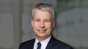 Schon kurz nach seiner Amtseinführung als Bundesverkehrsminister hat Steffen Bilger auch die Schirmherrschaft über die virtuelle Logistics Hall of Fame übernommen. (Bild: BMV/Tobias Koch)