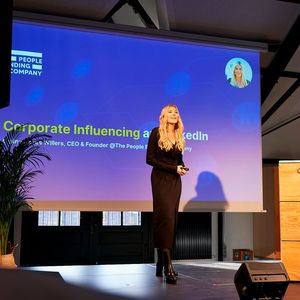 Linkedin-Top-Voice und Unternehmerin Céline Flores Willers spricht über Corporate Influencing auf diesem Social-Media-Kanal für die Logistik – Menschen vernetzen sich mit Menschen.(Bild:  Digital Hub Logistics)