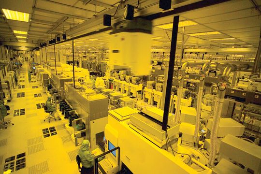 So sieht die Produktion von Chips auf 12-Zoll-Wafern bei TSMC aus.(Bild:  Taiwan Semiconductor Manufacturing Co., Ltd.)