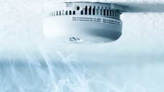 Wärmemanagement: Rauchmelder detektieren zuverlässig Brandgefahren. Hier sind  Zuverlässigkeit und eine lange Lebensdauer wichtige Eigenschaften. (Bild: © Inga Nielsen - Fotolia)