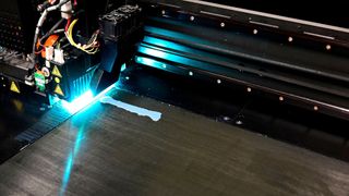 Mit der Medicad-Software können Operateure auf Basis von CT-Aufnahmen von Knochen oder Gelenken eine druckbare STL-Datei erzeugen, aus der anschliessend mit dem sogenannten Polyjet-Verfahren ein 1:1-Modell gedruckt wird. Die Details des gedruckten Knochens sind auf 0,1 mm genau. (BAM GmbH)