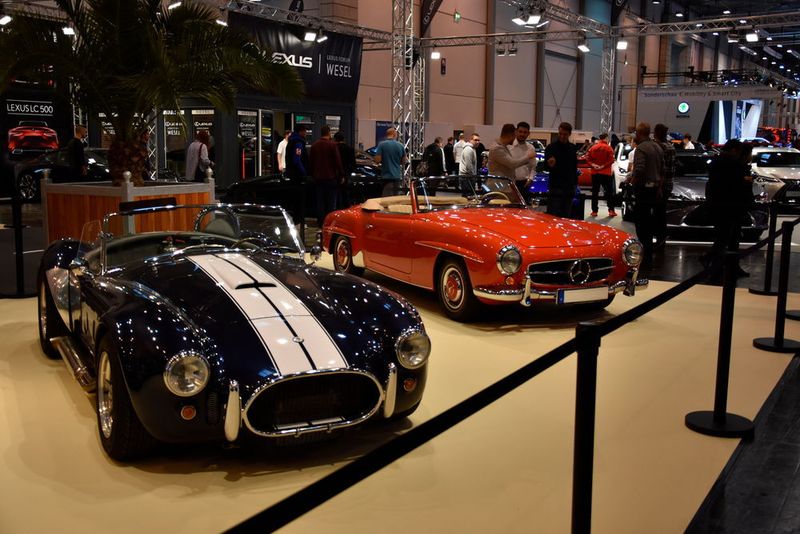 In einer Sondershow zeigt die Messe in diesem Jahr über 15 Cabrios der letzten 60 Jahre. (Simon / »kfz-betrieb«)