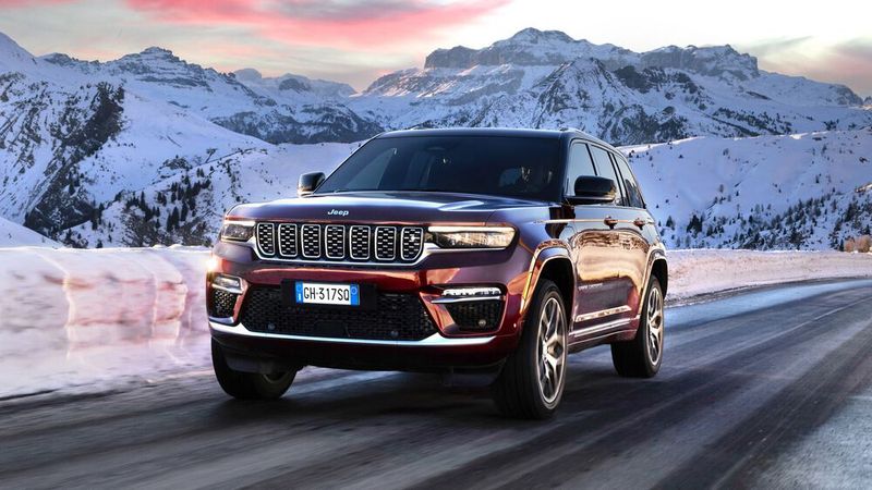 Jeep weitet das Grand-Cherokee-Angebot aus.(Bild:  Jeep)