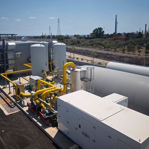 ETW Smart Cycle PSA-Anlage bestehend aus Gate-Keeper, Biomethan- und Schwachgasspeicher sowie einem Nachverdichter (25 bar)(Bild:  ETW)