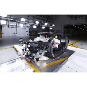 Erprobungsträger mit CFK-Fahrgastzelle Bilder: BMW