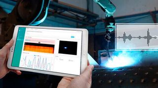 Die Isaac-Software liefert KI-basierte Audioanalyse-Werkzeuge, welche auch von Anwendern ohne KI-Expertenwissen genutzt werden können.  (© istock.com/Byjeng, istock.com/TIMETOFOCUS)