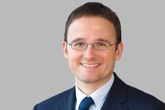 Karl Diehm, Autohaus Kunzmann, Aschaffenburg: „In den ersten anderthalb Monaten war die Nachfrage verhalten, seit Mitte Februar verzeichnen wir eine leichte Belebung. Zusätzlich zur verstärkten Frühjahrsnachfrage erwarten wir dass das neue E-Klasse Cabriolet auf unsere gesamte Produktpalette abstrahlt. Nach der eher verhaltenen Nachfrage in den ersten beiden Monaten, hat sich im März das Servicegeschäft positiv entwickelt. Mit Beginn der Sommerrädersaison wird sich dieser Trend sicher fortsetzen.“ (Archiv: Vogel Business Media)