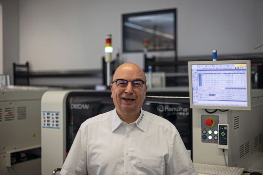 Geschäftsführung: Jörg Stöcker führt Multi Components seit 2020 als geschäftsführender Gesellschafter – mit starkem Fokus auf Technik, Service und die Prozesse beim Kunden.(Bild:  Multi Components)