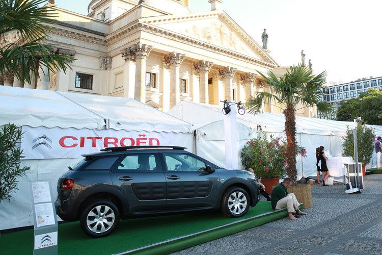 In Berlin repositioniert sich das Fabrikat durch eine Neuordnung der Präsentation in den Niederlassungen von Peugeot Citroën Deutschland. (Foto: Peugeot Citroën Deutschland)