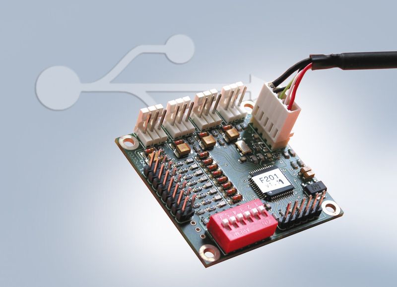 Megatron liefert auch kundenspezifische Ausführungen der USB-Platine mit seinen Joysticks. (Bild: Megatron)