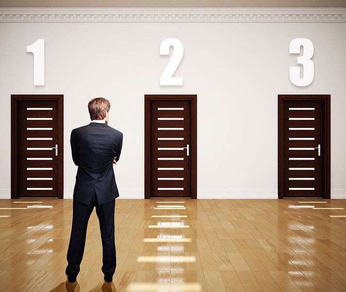 Der Austausch mit Anwendern und Live-Demos dienen als Entscheidungshilfe. (© fotogestoeber - Fotolia)