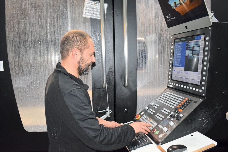 Mit der iTNC 530 von Heidenhain ist man auch auf der Steuerungsseite bestens aufgestellt. (Pfleghar)