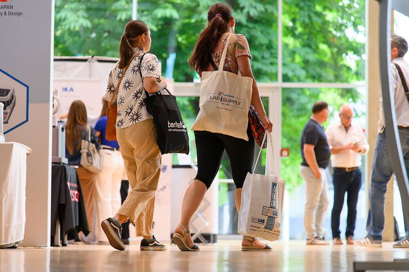 Die Premiere in Graz war erfolgreich. Nun folgt eine Sommerpause, bevor es am 8. September 2026 in Dresden weitergeht. Die nächste LAB-SUPPLY in Österreich findet am 20. April 2027 in Wien statt.    Mehr Infos zu den kommenden LAB-SUPPLY-Messen finden Sie auf www.lab-supply.info (Bild: Stefan Stark)