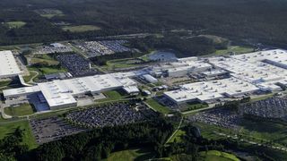 Spatenstich bei Mercedes-Benz in den USA: In der Nähe des Pkw-Werks in Tuscaloosa (im Bild) entsteht eine Batteriefabrik. (Daimler)