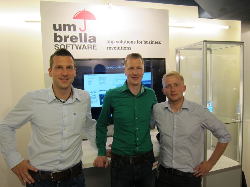 Die richtige App hatten (v. l.) Daniel Held, Clemens Reinhold und Tomasz Grubba, umbrella Software (Bild: IT-BUSINESS)