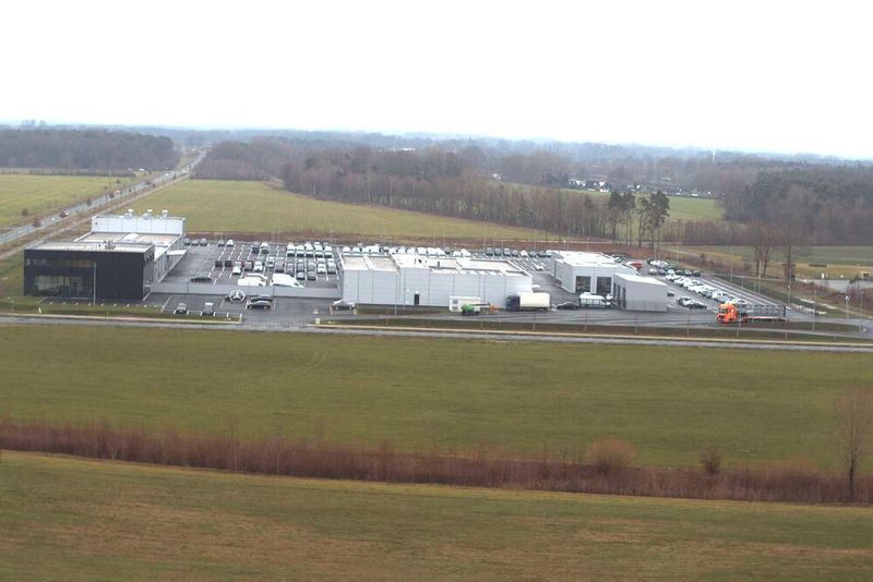Das Airport-Center wurde auf der grünen Wiese auf einem 42.000 Quadratmeter großen Grundstück errichtet. (Beresa)