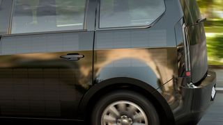 Sono Motors hat das Außendesign des Elektroautos Sion vollendet. Neben optischen Veränderungen am Heck sind nun vor allem die Solarzellen kaum noch sichtbar in die Außenhaut integriert. (Sono Motors)